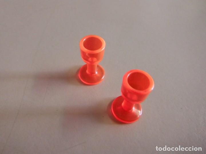 Playmobil: Playmobil. copa roja vidrio naranja. menaje cocina utensilio vajilla. &iquest;Cu&aacute;ntos necesitas?