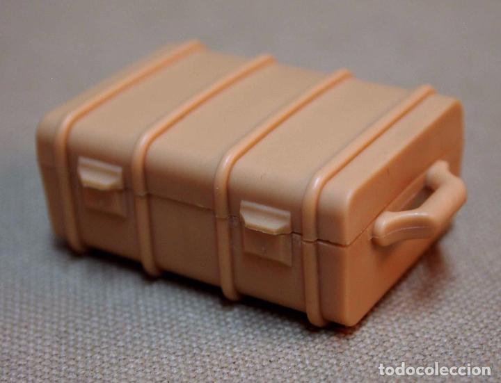 Playmobil: PLAYMOBIL,COMPLEMENTO PARA FIGURA ARTICULADA, BAUL MALETA