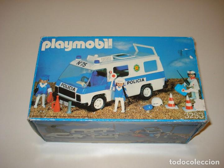 furgon de policia playmobil