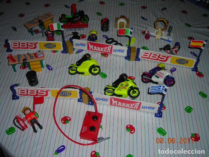 Playmobil: PLAYMOBIL 2000 rf 9958 - Motor Racing Pack / SET 4 MOTO COMPETICION con PILOTOS, MECANICO CIRCUITO