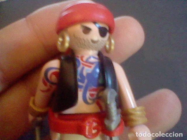 bandeja Árbol de tochi llamada figura muñeco pirata calvo pañuelo puñal espada - Buy Playmobil at  todocoleccion - 89468856