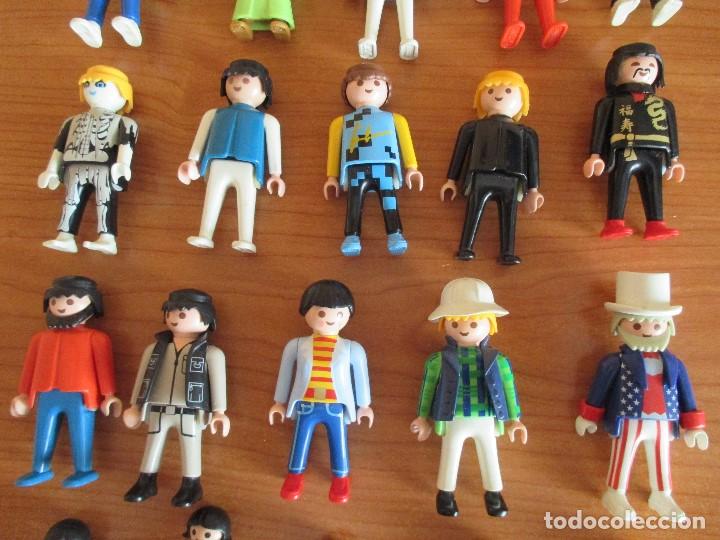 Playmobil: PLAYMOBIL: LOTE DE 25 FIGURAS VARIADAS - Foto 3