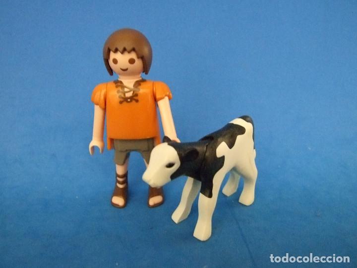 Playmobil: Playmobil Joven pastor con ternera - Foto 2