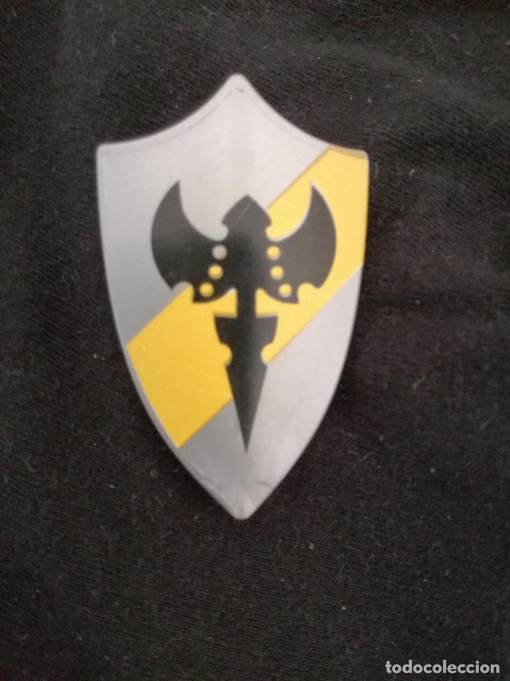 Playmobil: playmobil escudo grande plata amarillo caballero soldado medieval vikingos b&aacute;rbaros romanos