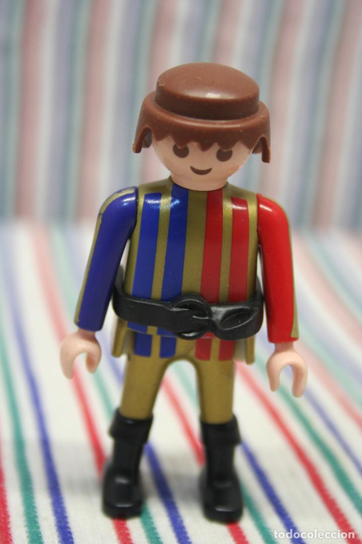 Playmobil: MU&Ntilde;ECO DE PLAYMOBIL CON CINTURON PARA ARMA