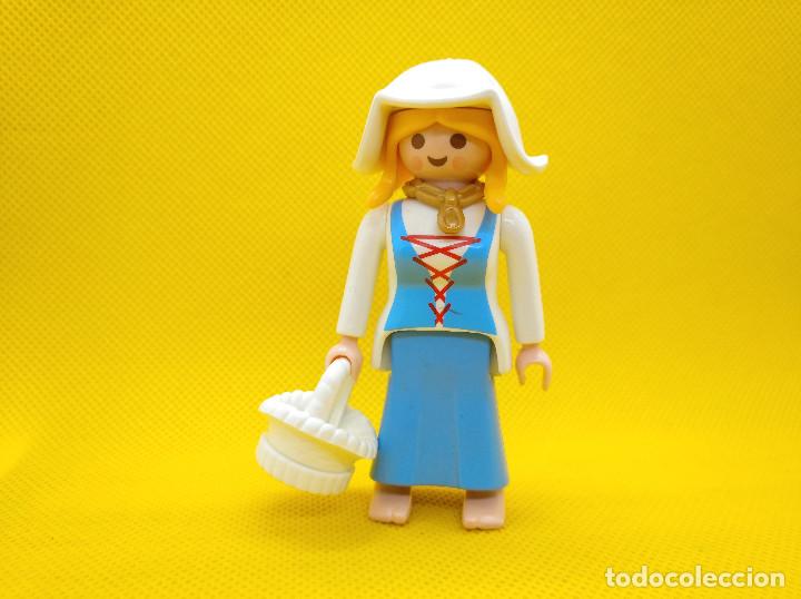 Playmobil: Playmobil Mujer medieval con cesta blanca