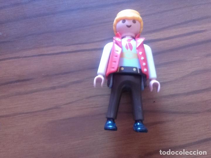 Playmobil: PLAYMOBIL, MU&Ntilde;ECO HIPPIE RUBIO. BUEN ESTADO