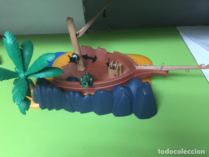 4136 Barco Deriba Diorama Hundido Isla Roto Sold At Auction