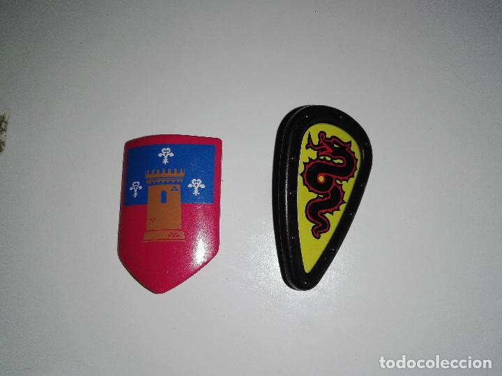 Playmobil: Lote playmobil ldp2 escudos - Foto 1