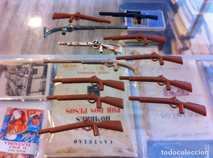 Playmobil: 12 RIFLES PLAYMOBIL - Foto 1