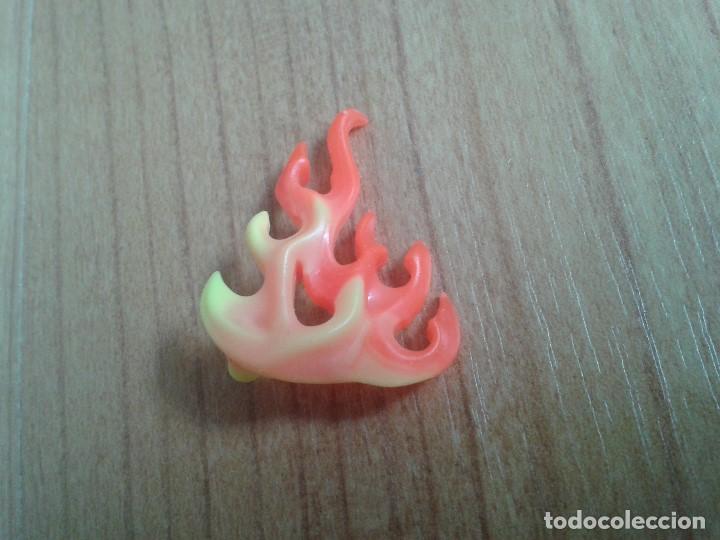 Playmobil: Playmobil -- Llama -- Fuego -- goma -- naranja -- amarillo