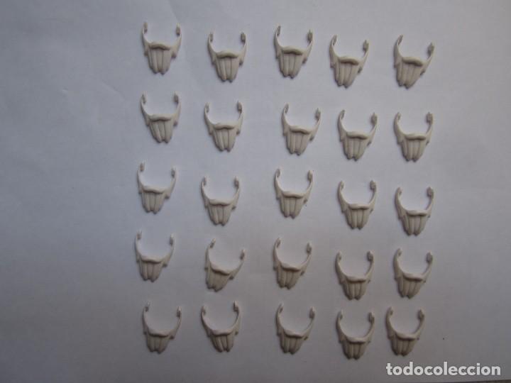 Playmobil: LOTE 25 BARBAS BLANCAS PLAYMOBIL