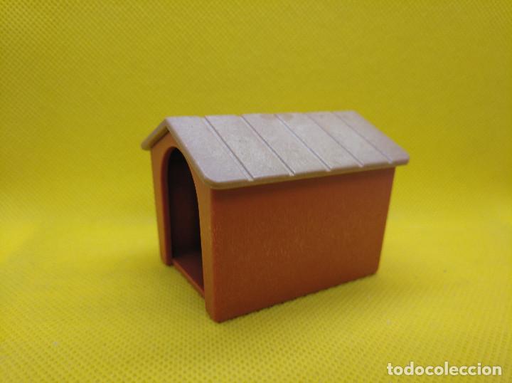 Playmobil: Playmobil Caseta de perro marr&oacute;n