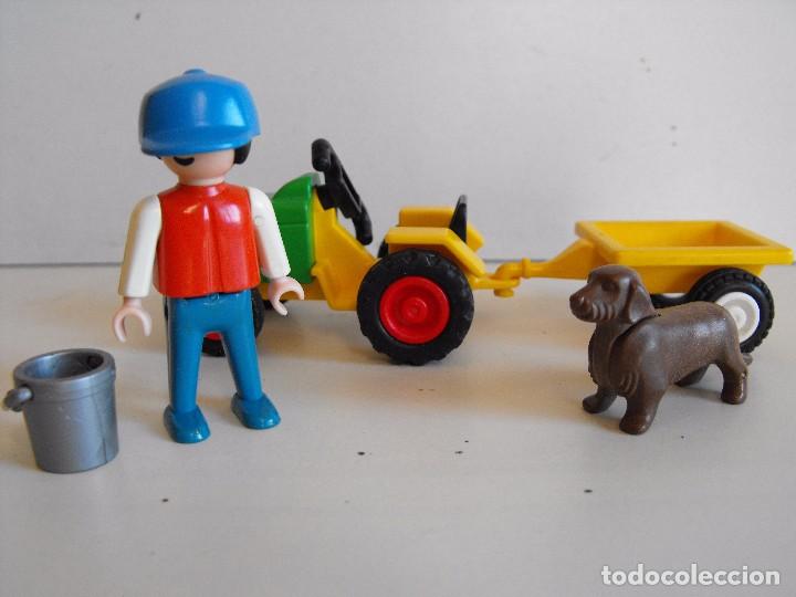 Playmobil: Playmobil. Ni&ntilde;o  en tractor con remolque. ref. 3715 - Foto 1