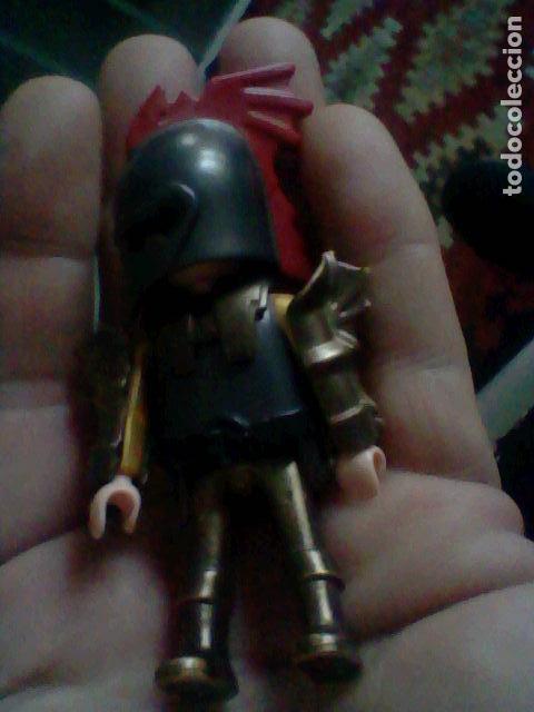 Playmobil: PLAYMOBIL FIGURA HISTORIA CABALLERO EDAD MEDIA CASCO PENACHO ROJO