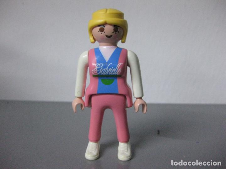 Playmobil: playmobil figura chica rosa M2
