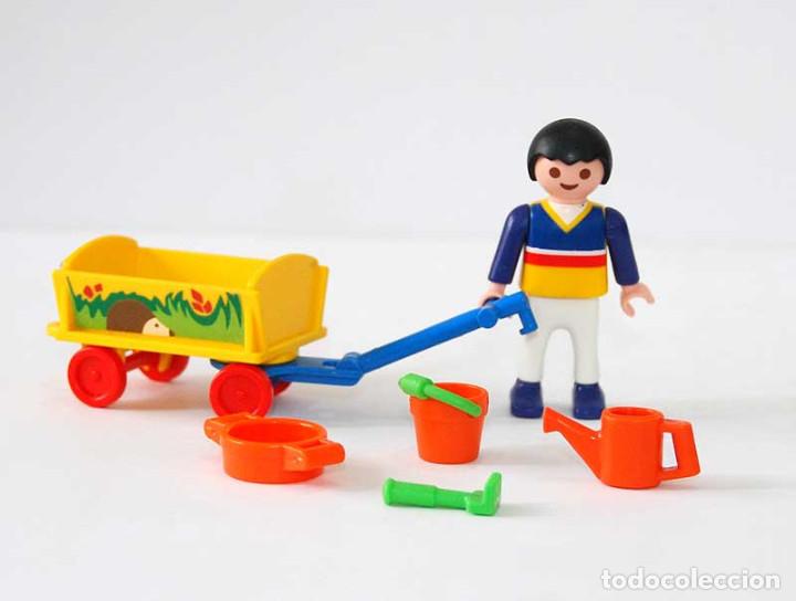 Playmobil: Playmobil ni&ntilde;o con carro y juguetes