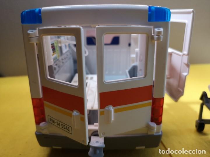 ambulancia playmobil 6685