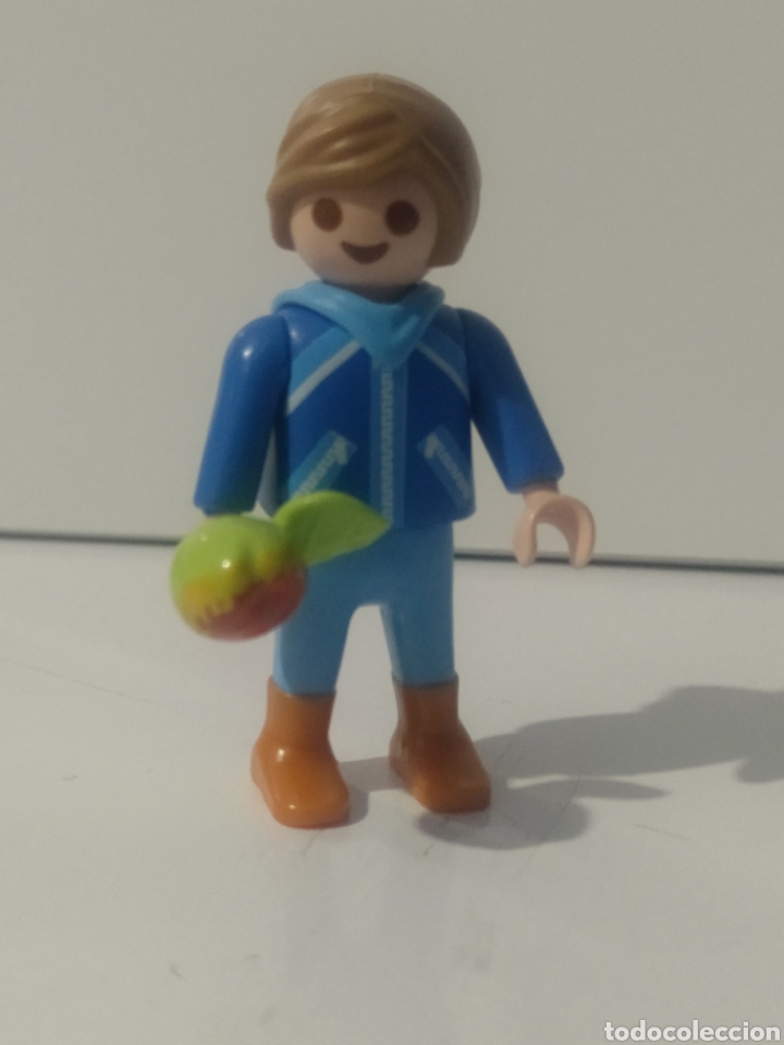 Playmobil: PLAYMOBIL NI&Ntilde;O CON MANZANA