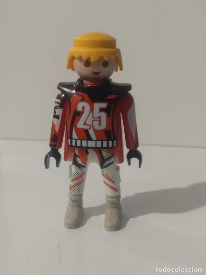 Playmobil: PLAYMOBIL FIGURA PILOTO CROSS - 18/10/19