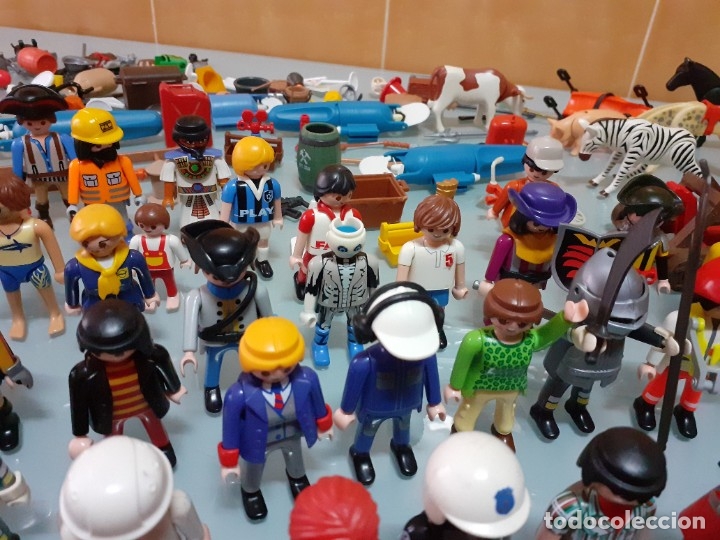 Playmobil: Lote de 105 cliks de Playmobil + complementos + animales.Distintas &eacute;pocas. - Foto 24