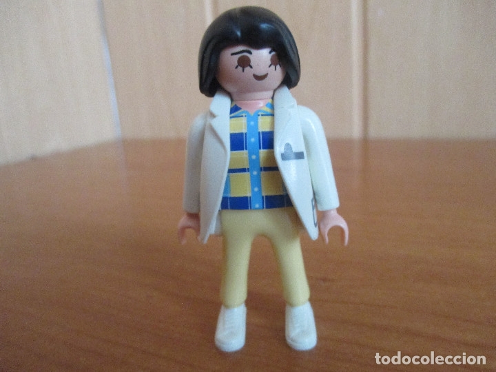 Playmobil: PLAYMOBIL: FIGURA MUJER - Foto 1