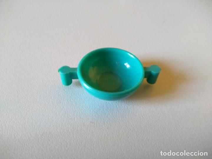Playmobil: PLAYMOBIL OLLA CAZO CALDERO PLATO CAZUELA VERDE TURQUESA UTENSILIO COCINA CAMPING PRIMERA EPOCA A2