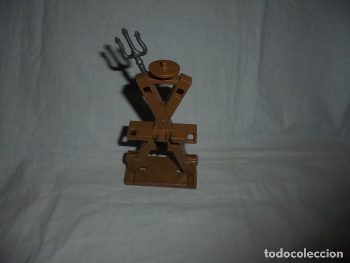 Playmobil: PLAYMOBIL ARMERO MEDIEVAL CASTILLO - Foto 2