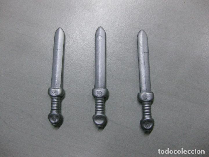 Playmobil: PLAYMOBIL lote 3 espadas romano - Foto 1