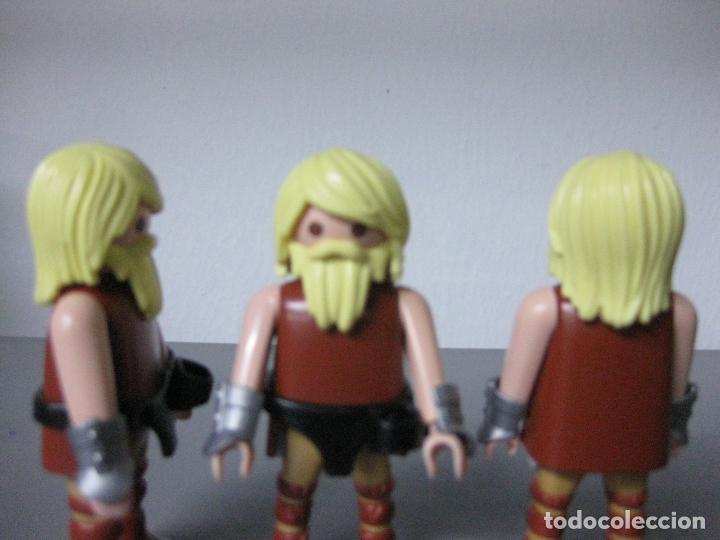 Playmobil: PLAYMOBIL lote 3 pelo peluca y barba larga vikingo rubia b&aacute;rbaro -solo se vende 3 pelos y 3 barbas -