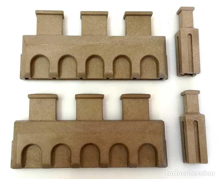Playmobil: Playmobil de 2 almenaras grandes y 2 conectores ref. 3888