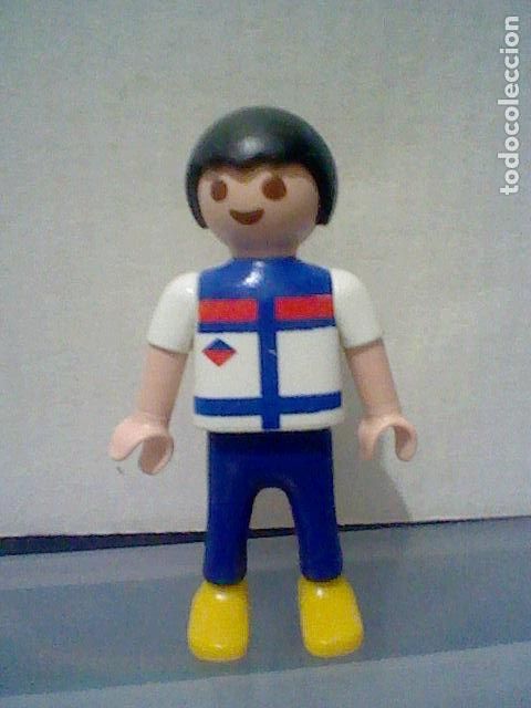 Playmobil: PLAYMOBIL NI&Ntilde;O  SERIE CIUDAD 5,3 CMS LARGO