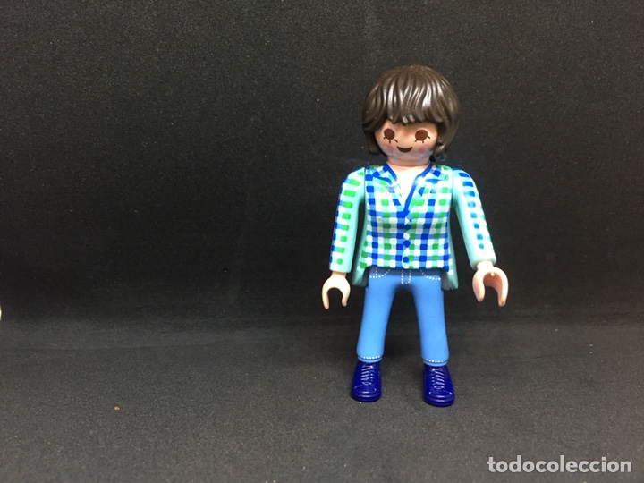 Playmobil: Playmobil chica camisa cuadros
