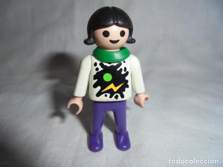 Playmobil: PLAYMOBIL NI&Ntilde;A CAMISA CON RAYO