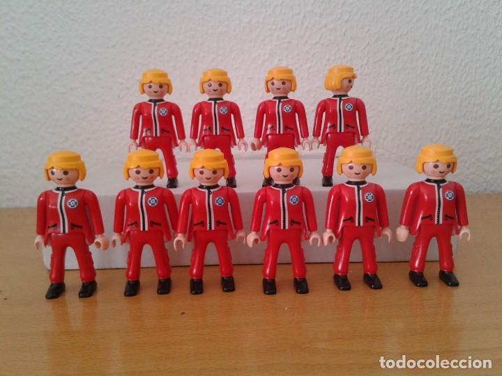 Playmobil: COMPLETO LOTE 10 PLAYMOBIL VETERINARIOS UNIFORMES ROJOS 10754 R10754