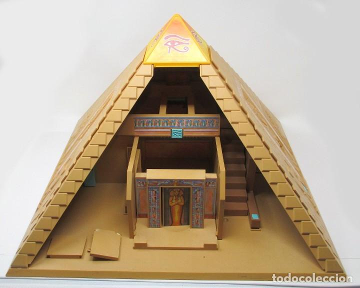 piramide de playmobil