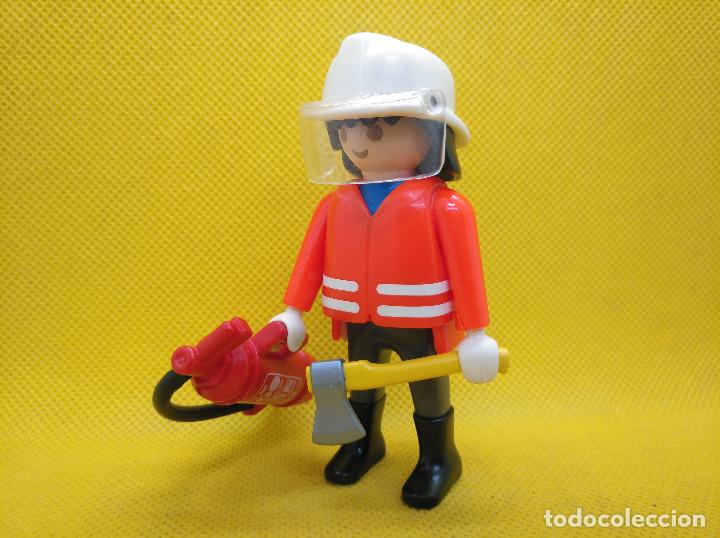 Playmobil: Playmobil Bombero con extintor y hacha - Foto 2