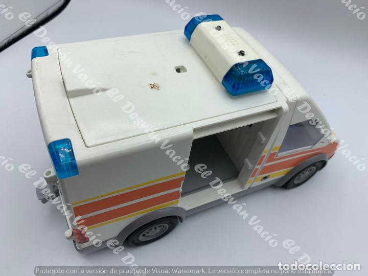 ambulancia playmobil 6685