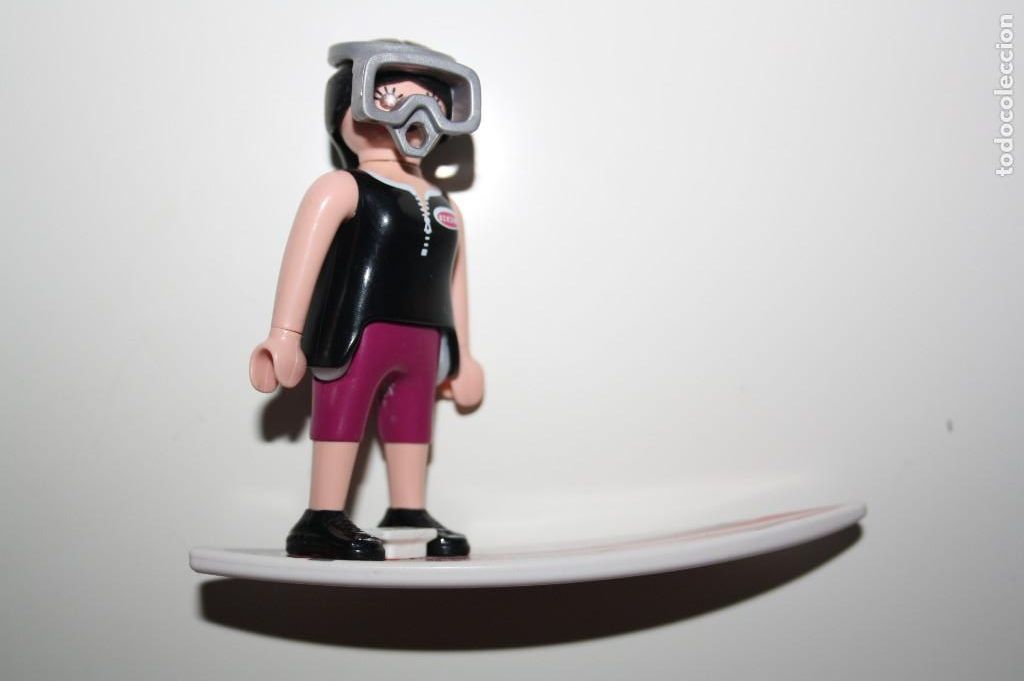 Playmobil: PLAYMOBIL MUJER EN TABLE DE SURF
