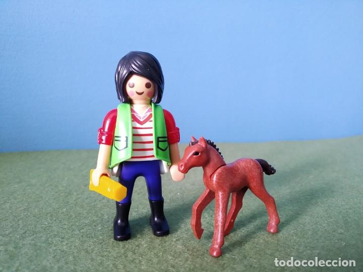 Playmobil: PLAYMOBIL Veterinaria - Cuidadora caballos - Revista