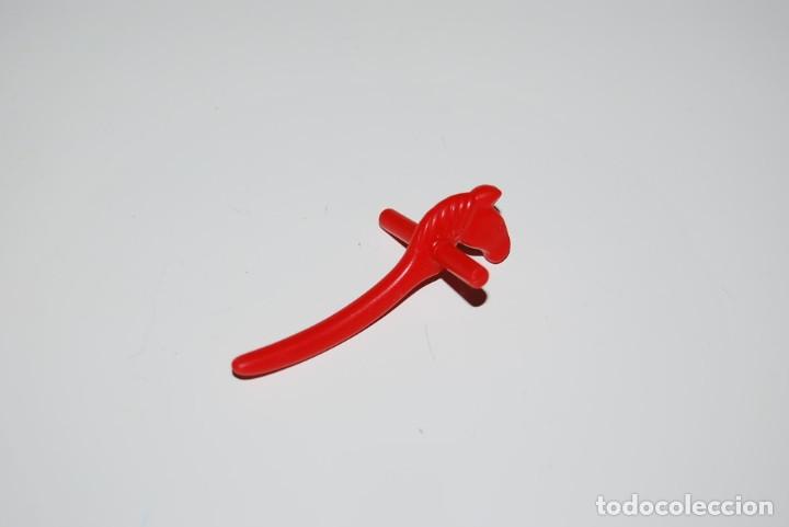 Playmobil: Playmobil. ni&ntilde;o ni&ntilde;a infantil. juguete rojo caballo. Oferta!!