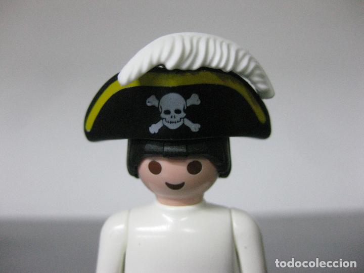 Playmobil: PLAYMOBIL gorro pirata con pluma blanca recambio -solo se vende gorro y pluma-