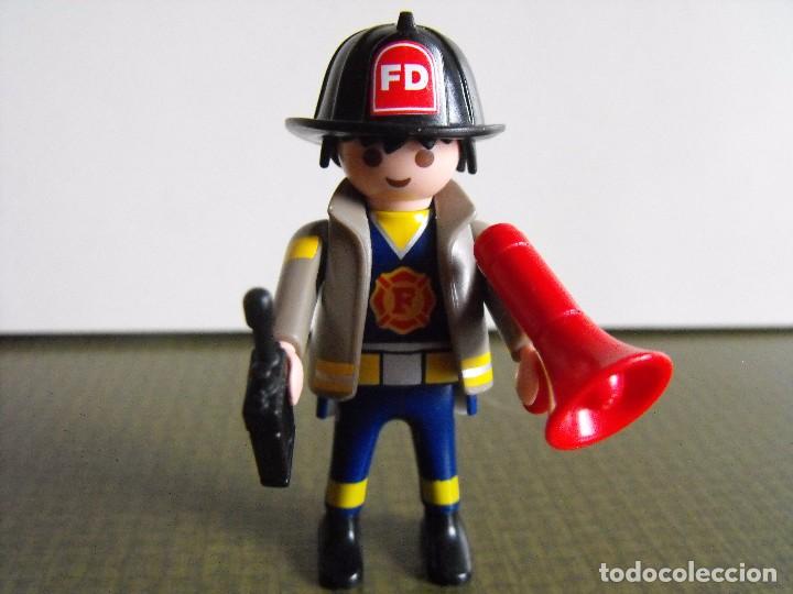 Playmobil: PLAYMOBIL. Jefe de bomberos. - Foto 1