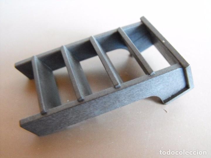 Playmobil: PLAYMOBIL Escalera de acceso a puente de barco pirata. De la ref. 3550, 3750.