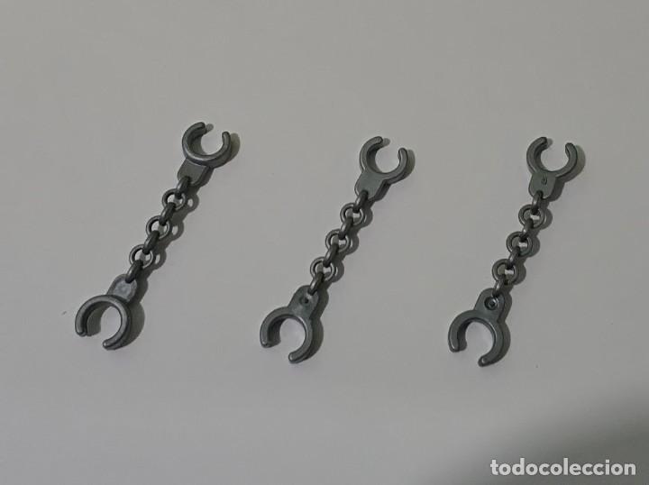 Playmobil: playmobil lote de 3 esposas grises polic&iacute;a, city, coche, cami&oacute;n, comisaria, moto, bici, granja, zoo.