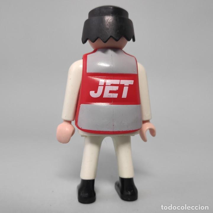 Playmobil: PLAYMOBIL Se&ntilde;or con chaleco 11 - Foto 2