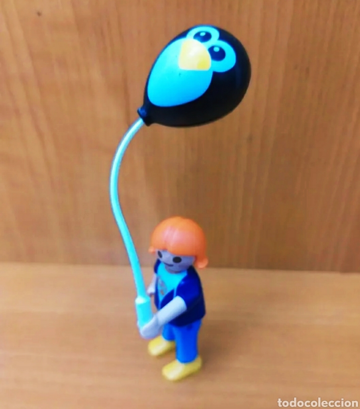 Playmobil: Playmobil ni&ntilde;a con globo