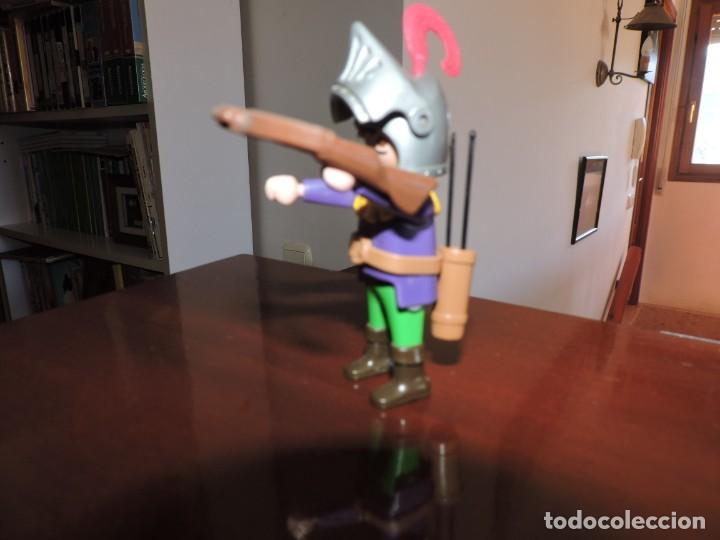 Playmobil: Caballero Playmobil con lo que se ve en las fotos