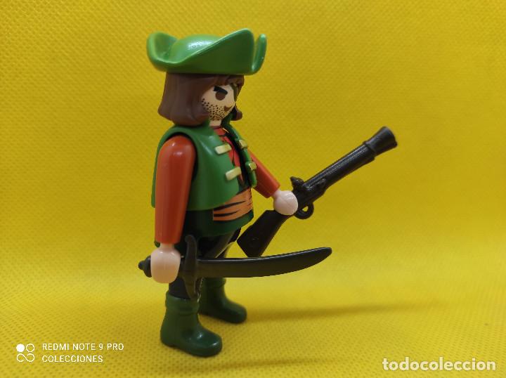 Playmobil: Playmobil Pirata con chaleco y botas verdes - Foto 2