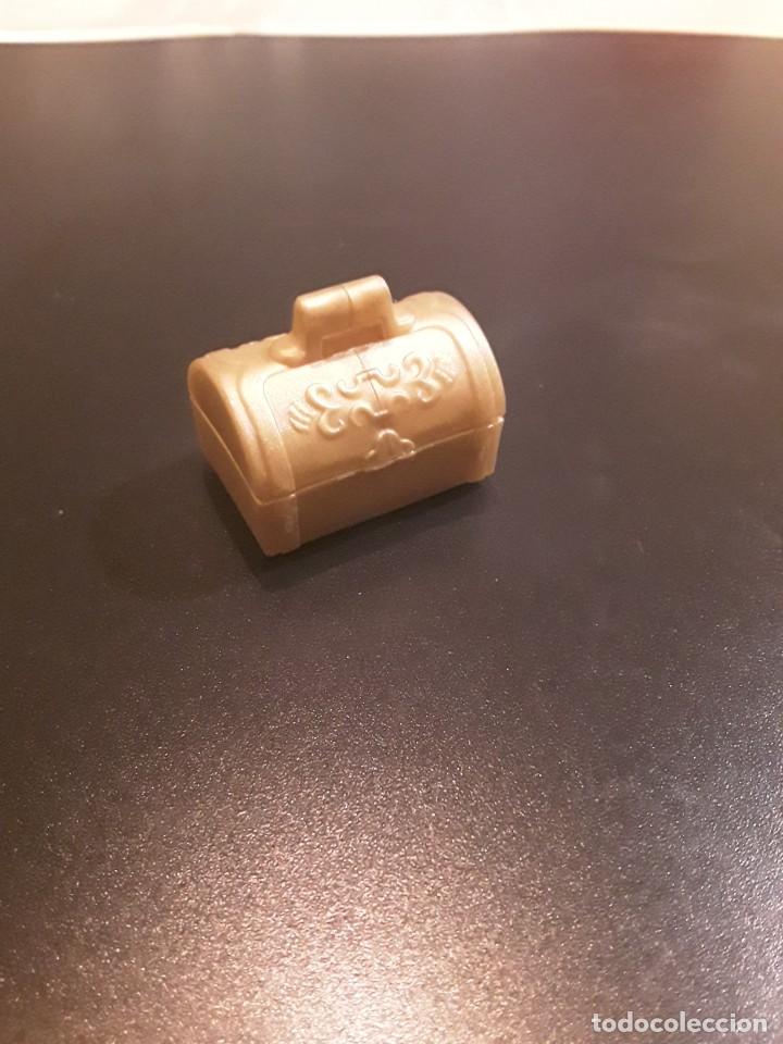 Playmobil: PLAYMOBIL COFRE PEQUE&Ntilde;O DORADO 5009 5028 5138 5148 5707 5719 5736 5756 5762 BA&Uacute;L JOYERO TESORO